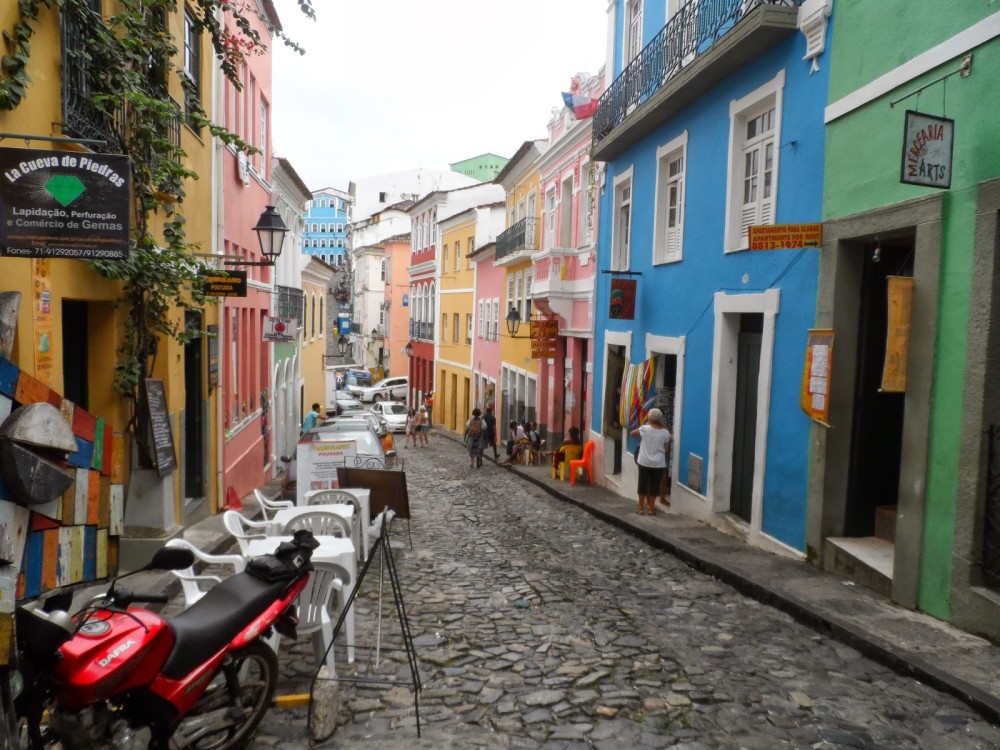 salvador streets old town